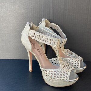 Silver Sparkle Womens Heels SZ 6.5